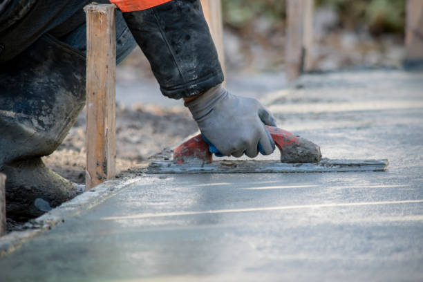 Best Custom Concrete Contractor  in Byram, MS